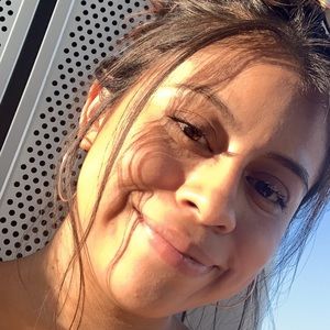 Meet your Posher, Alejandra